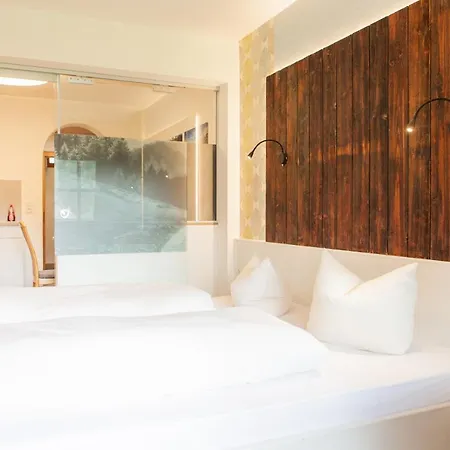 Sonnenhof - & Hotell 3*